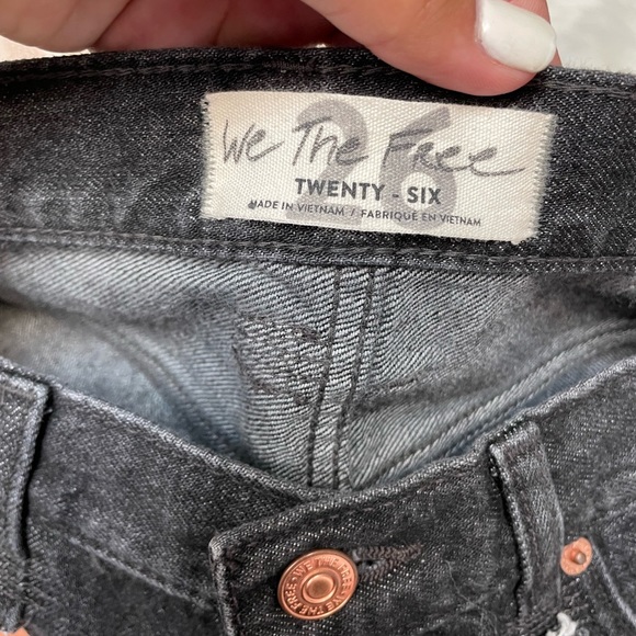 | We The Free | jean shorts. Size 26. - Picture 3 of 7